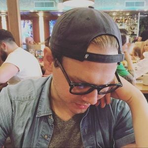 Meet your Posher, Mickey lee